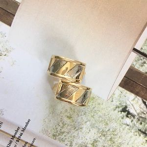 Vintage Barrel Clip On Gold Tone Earrings